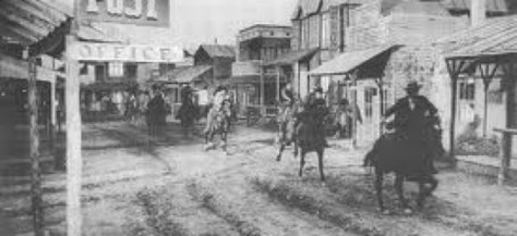 los-hermanos-balcazar-construyeron-autentico-poblado-del-oeste-espluguas-1421050911006